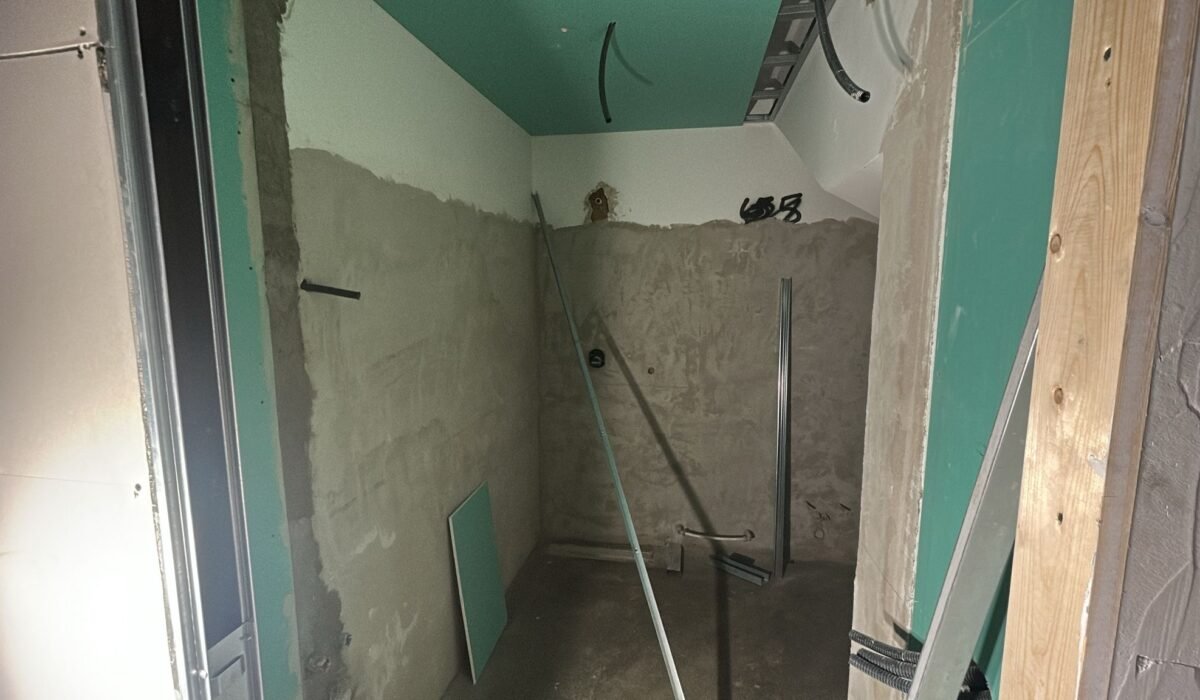 ee2192de-d3d2-4faa-8fa9-d6691b5be459